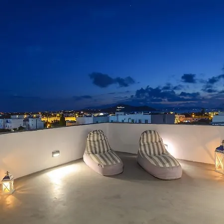圣瓦拉西斯酒店 3* Naxos City
